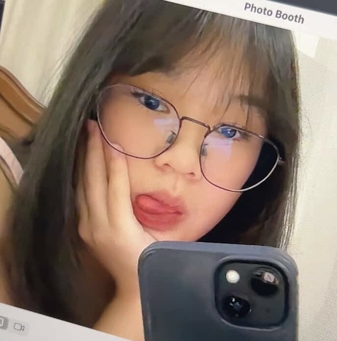 7E558C4B-93E2-43C5-BA41-83A047FB3F50 2